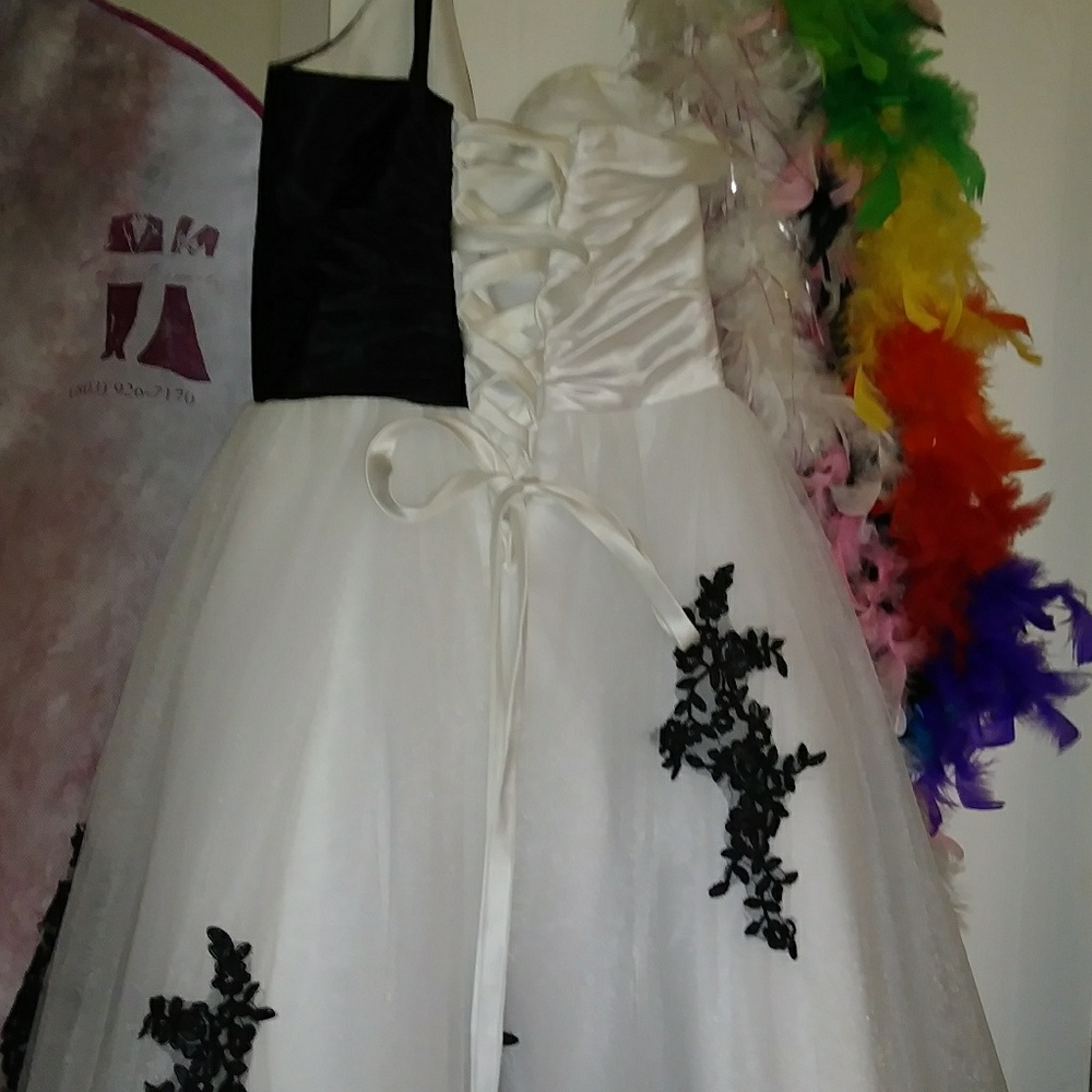 Pageant dresse - Picture 2 of 5